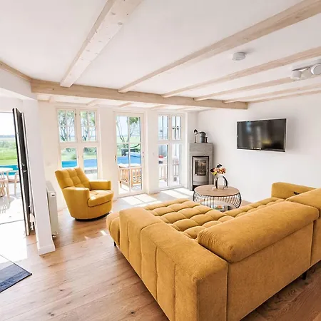 Сasa de vacaciones Huus An't Diek By Interhome *